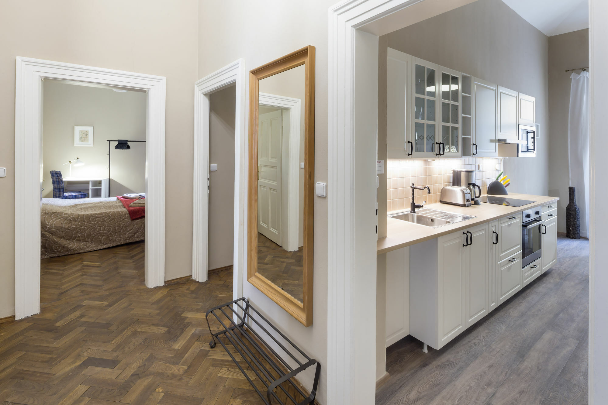 Old Town Square - Dlouha Apartment